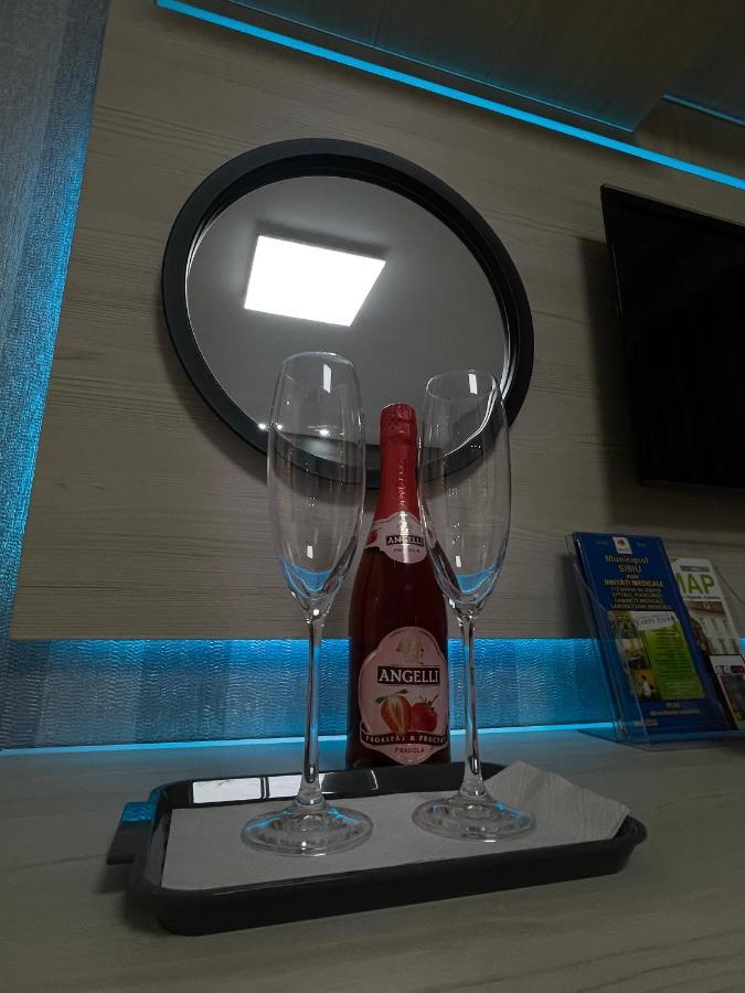 Voyage Cubic Adults Only Appartement Sibiu Buitenkant foto